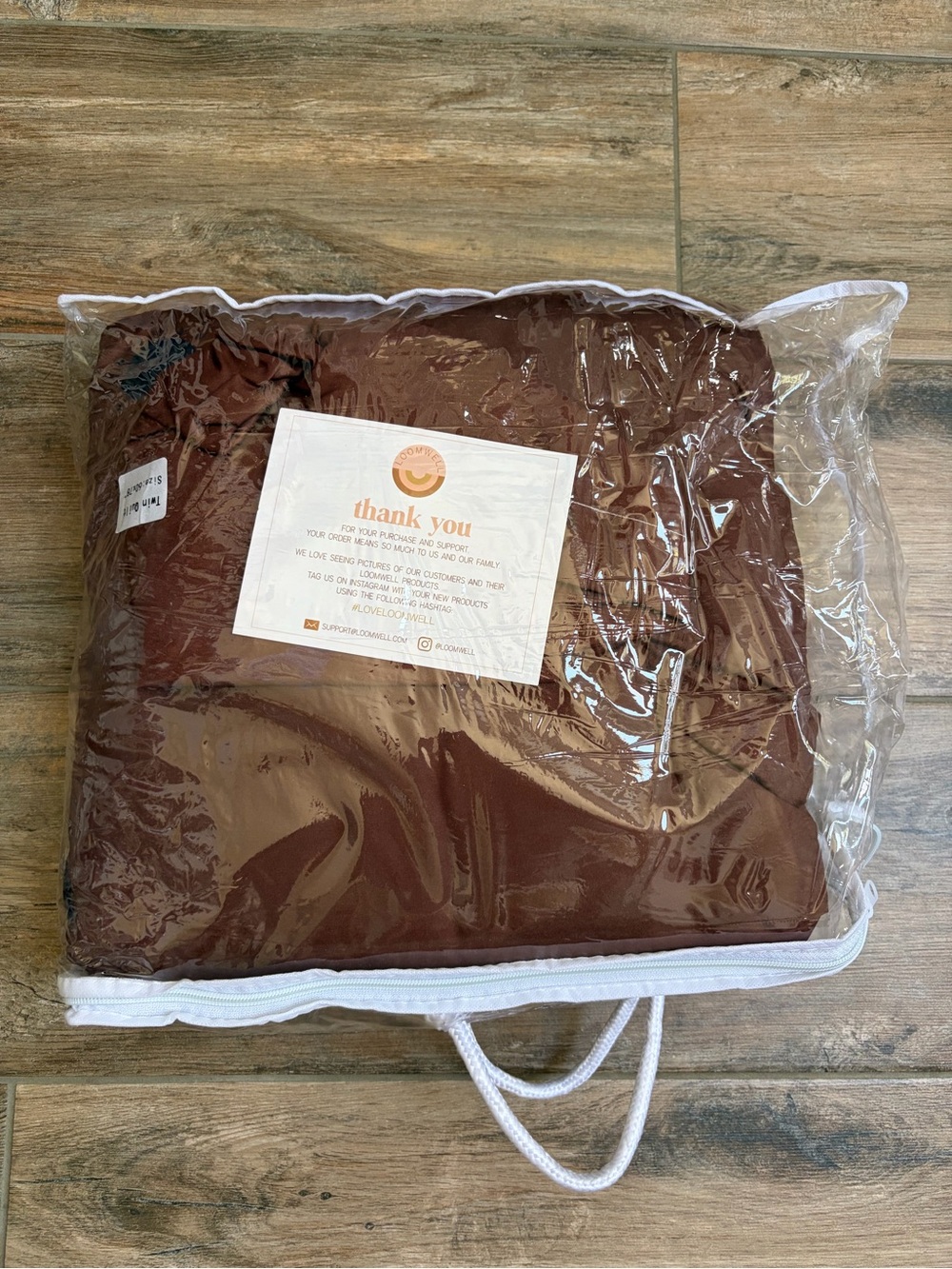 Loomwell Twin comforter with sham